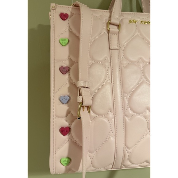 NEW Betsey Johnson Valentines Heart Tote Handbag - Picture 3 of 7